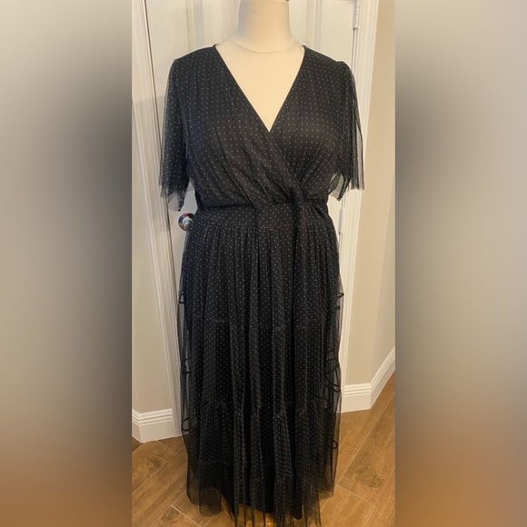 3x Plus Dress 🖤 - Picture 3 of 6